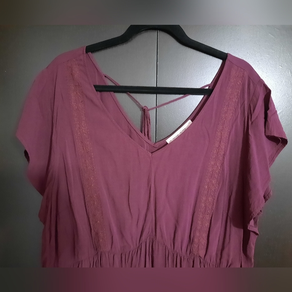 Flutter Sleeve Top - Picture 3 of 8